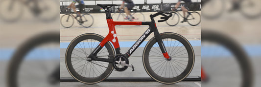 Le velo de piste Electron de Argon 18. Pour en savoir plus sur le vélo de piste au Canada visitez Trackloft, votre boutique pour le vélodrome au Canada.
