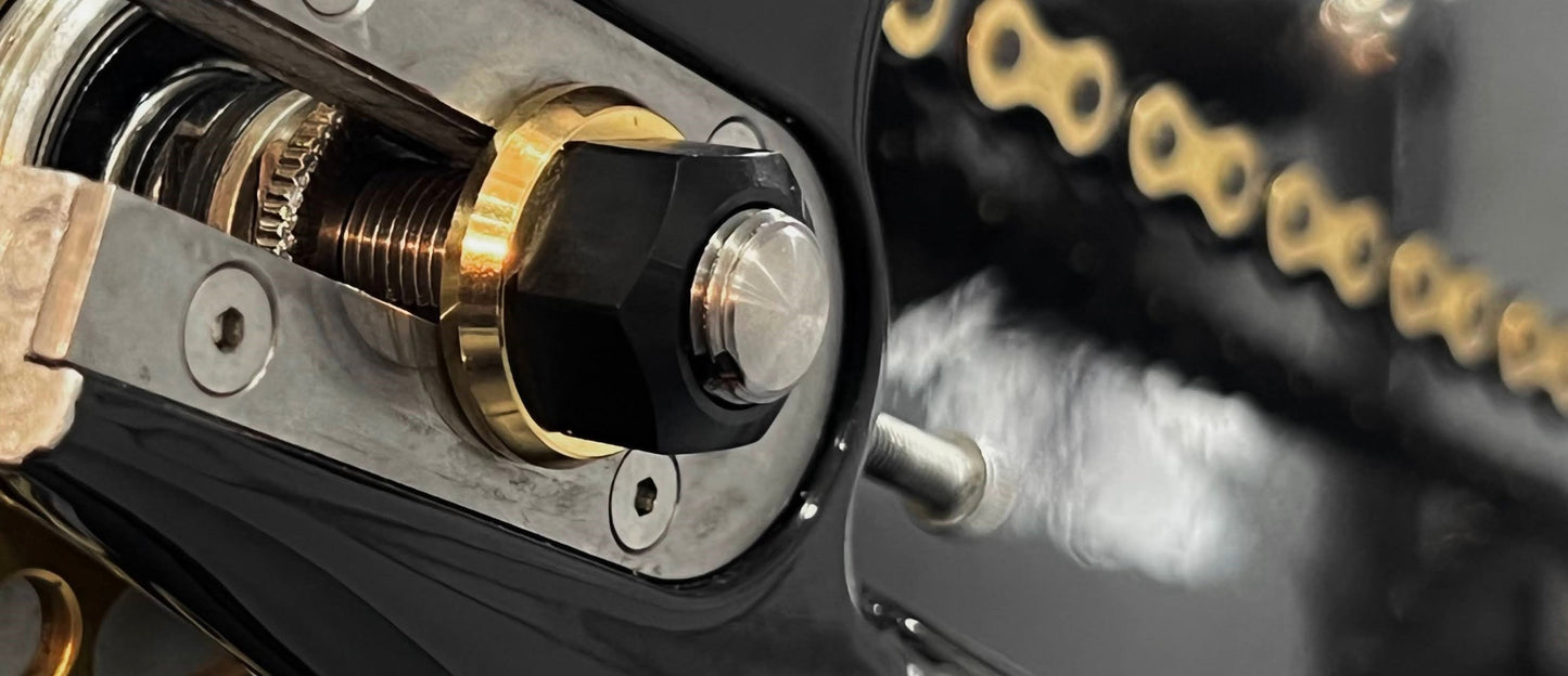 Perfomance track axle nuts by Runwell, M10, Black nut, Gold Base