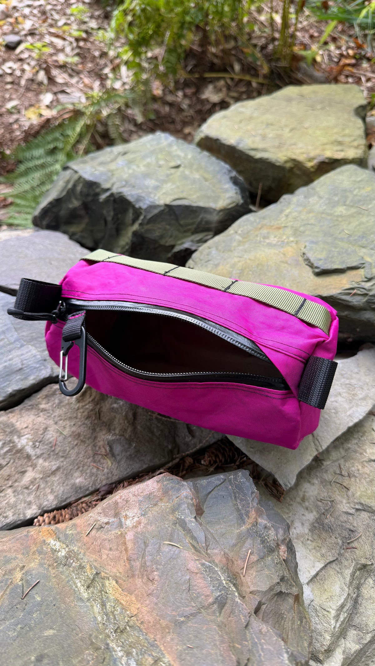 Turbo Synthé Handlebar bag by Yamaska Designs